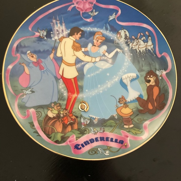 Collection of  limited edition of Bradford exchange in almost new condición - Picture 3 of 5